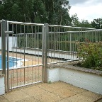 Stainless-steel-pool-railings