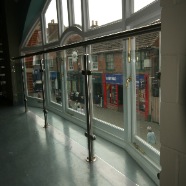 Safety-balustrade-for-window-1